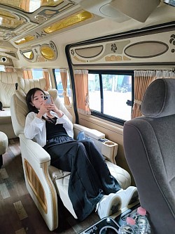 รถตู้ VIP 8 ที่นั่ง